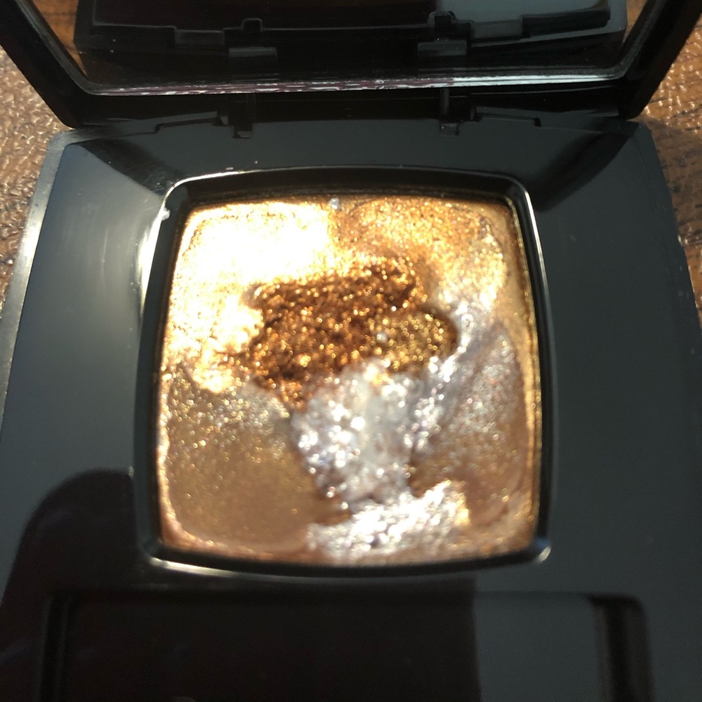 ❌❌❌SOLD❌❌❌Chanel Sparkling Eyeshadow